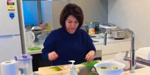 Potret Dapur Rumah Joy Tobing, Romantis Buatkan Masakan Untuk Suami