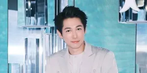 Potret Dean Fujioka dan Vanina Amalia Hidayat Bersama Tiga Anak Mereka