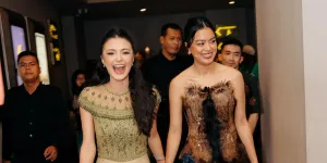 8 Potret Eva Celia dan Amanda Rawles di Premier Film ANDAI IBU TIDAK MENIKAH DENGAN AYAH