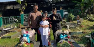 Potret Gala Sky Ziarah ke Makam Vanessa Angel & Bibi Sebelum Berangkat Sekolah, Haru Sudah 4 Tahun