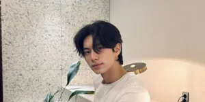 14 Potret Ganteng Lee Chae Min saat Gym, Pamer Otot Gede dan Auranya Lakik Banget  