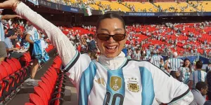 Potret Gaya Jennifer Bachdim Nonton Langsung Piala Dunia, Pakai Jersey Messi!