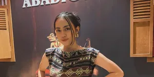 7 Potret Gendhis Maharany yang Aslinya Cantik, Curi Perhatian Jadi Zombie Ngesot di Film ABADI NAN JAYA
