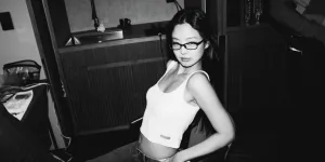 Potret Jennie BLACKPINK di New York, Pakai Singlet Doang Cakep