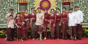 Potret Keluarga Anang Hermansyah dan Keluarga Raul Lemos Kompak di Nikahan Kakak Sarah Menzel