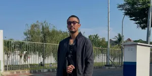 Potret Komika Uus yang Jalani Fisioterapi Usai Jatuh dari Sepeda, Sebulan Full Terapi - Kini Sudah Sembuh