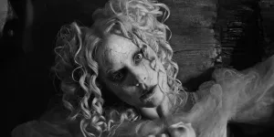 Potret Lady Gaga Hidupkan Nuansa Horor di Music Video Terbaru ‘THE DEAD DANCE’