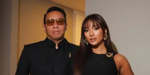 Potret Marion Jola di Nikahan El Rumi & Syifa Hadju, Tampil Glamor Bareng Pacar