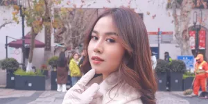 Potret Mayang Lucyana Tampil Cantik Saat Liburan ke China