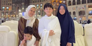 Potret Mbak Lala dan Rini Perdiyanti, Pengasuh Anak Raffi Ahmad Ikut Jalani Ibadah Umrah