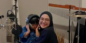 7 Potret Moana Anak Ria Ricis Sidak Kostan Pakai Mobil Baru, Bawa Sapu Sendiri