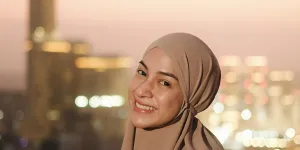 7 Potret Nina Zatulini Jalani Umrah Bareng Keluarga saat Hamil, Ungkap Rasa Syukur
