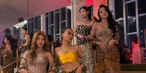 Potret NO NA Kenakan Wastra Nusantara di Gold Gala 2026, Cantik Memukau
