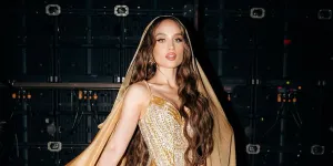 Potret Penampilan Cinta Laura di JFW 2025, Cantik Pakai Busana Rancangan Ivan Gunawan