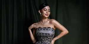 Potret Pesona Ariel Tatum Masak Pakai Gaun Putih, Bagai Bidadari di Dapur