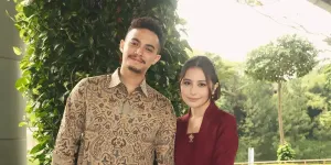 Potret Prilly Latuconsina dan Omara Esteghlal Kondangan, Serasi Berkebaya dan Batik