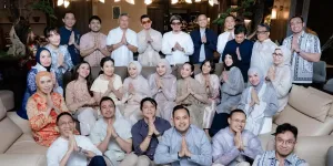 Potret Raffi Ahmad & Nagita Slavina Halal Bihalal, Kumpul Teman-Teman Artis