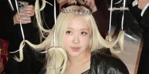 Potret Rose BLACKPINK Rayakan Ultah ke-29 Bersama Orang Terdekat, Ungkap Merasa Bahagia 