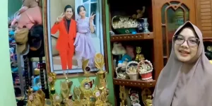 Potret Rumah Sederhana Valen DA7 di Pamekasan, Banyak Koleksi Piala