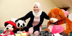 Potret Selfi LIDA Bersama Hadiah Kiriman Fans, Bukti Cinta dari Para Selfitta