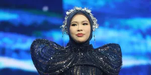 Potret Selfi Yamma di Panggung Mega Konser: Meet The Champions, Stunning