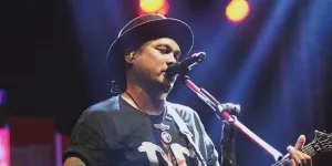 Potret Virgoun dan Anak-Anak Liburan Seru, Sarapan Ala Bangsawan