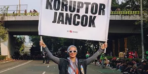 Potret Wanda Hamidah Turun ke Jalan Ikut Demo 27 Agustus 2026, Kenang Perjuangan Reformasi 1998