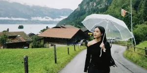 Potret Yura Yunita Liburan ke Switzerland, Tunaikan Janji Berpetualang Bersama Suami