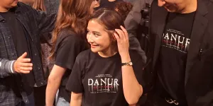 Prilly Latuconsina Potong Rambut Pendek Favorit Omara Esteghlal