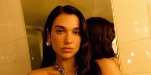 Profil dan Perjalanan Karir Dua Lipa, November 2024 ini Gelar Konser di Jakarta!  