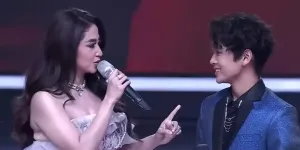 Pujian & Wejangan Dewi Perssik Buat Arbil di D'Academy 7 Top 10