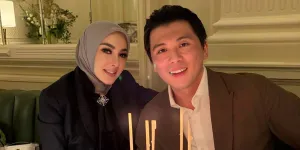 Reino Barack Dapat Kejutan Ultah di Belgia, Syahrini: Kau Adalah Rumah Kami