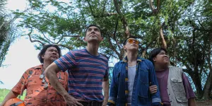 8 Rekomendasi Film Thailand Genre Komedi yang Bikin Full Ngakak Brutal Sampai Bengek 