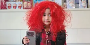 Ria Ricis Pusing Lihat Unggahan Moana Berambut Merah di Medsos