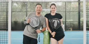 Ringgo Agus Rahman dan Istri Asyik Main Padel Bareng