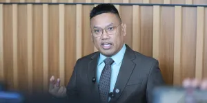 Rumah Dijarah Sampai Difitnah, Uya Kuya Nyesel Jadi Anggota DPR? Begini Jawaban Tegasnya