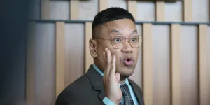 Keluarga Uya Kuya Masih Ngontrak Akibat Rumah Dijarah, Malah Kena Fitnah Baru Lagi 