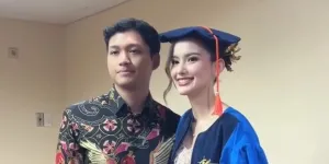 Sarah Menzel Wisuda S1 Dua Kali Setahun, Dihadiri Anang-Ashanty hingga Krisdayanti