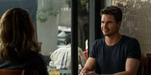 Sederet Rekomendasi Film yag Dibintangi Robbie Amell, Ada 'RESIDENT EVIL' Hingga Film Terbarunya 'CODE 8: PART 2' 