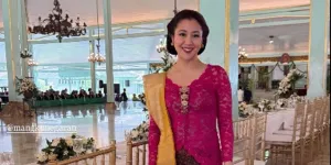 Sherina Berkebaya Magenta dan Sanggulan di Acara Mangkunegaran, Tampil Anggun