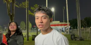 Sibuk Syuting, Betrand Peto Tetap Ingat Teman-Teman di Kampung