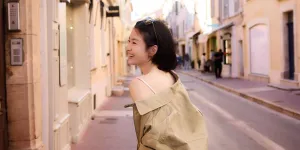 Song Hye Kyo Pamer Wajah Barefaced Saat di Cannes, Flawless di Usia 40-an