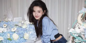 Song Zuer Bagikan Foto Terbaru Penuh Pesona saat Ultah