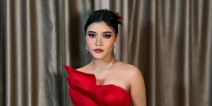 Sridevi dan Melly Lee 'Perebutkan' Ferdi di Panggung D'Academy 7