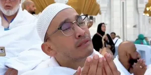 Suhu 50 Derajat, Ruben Onsu Pasrah Kulit Terbakar saat Umrah