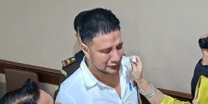 Tangis Ammar Zoni Pecah di Depan Dokter Kamelia, Tak Terima Disebut Bandar