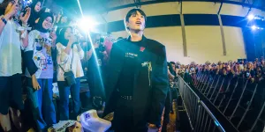 The 1/9 Tour di Jakarta: eaJ Blusukan di Tengah Kerumunan Konser