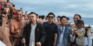 The Dudas Minus One Bantu Persiapan Galungan di Bali