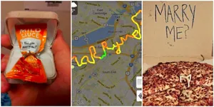 Tidak Romantis, 6 Cara Melamar Unik Ini Justru Bikin Ngakak!