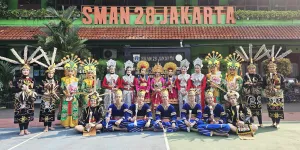 Tim Kesenian SMA Negeri 28 Jakarta Bawa Nama Indonesia Bersinar di Panggung Dunia 